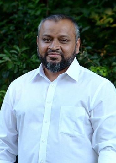 Dr. Anas Athar
